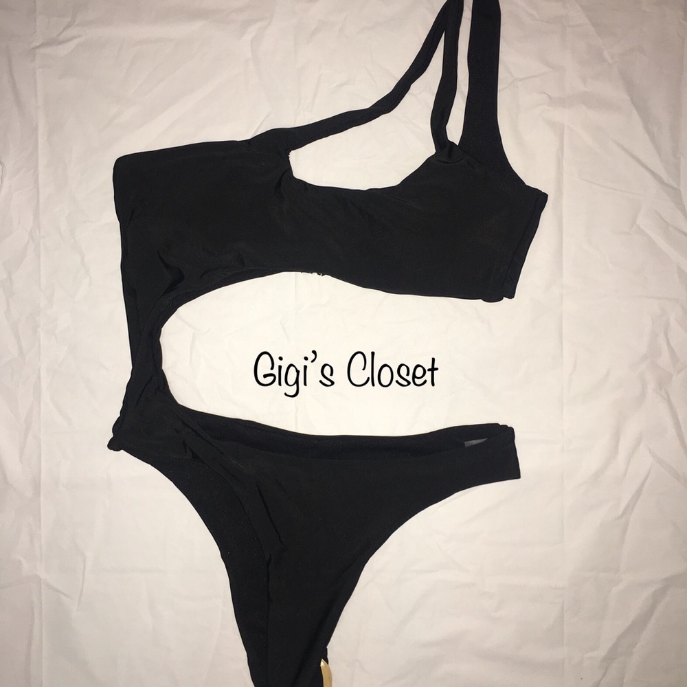 Double Strap Shoulder One Piece Bikini - Picture 6 of 8